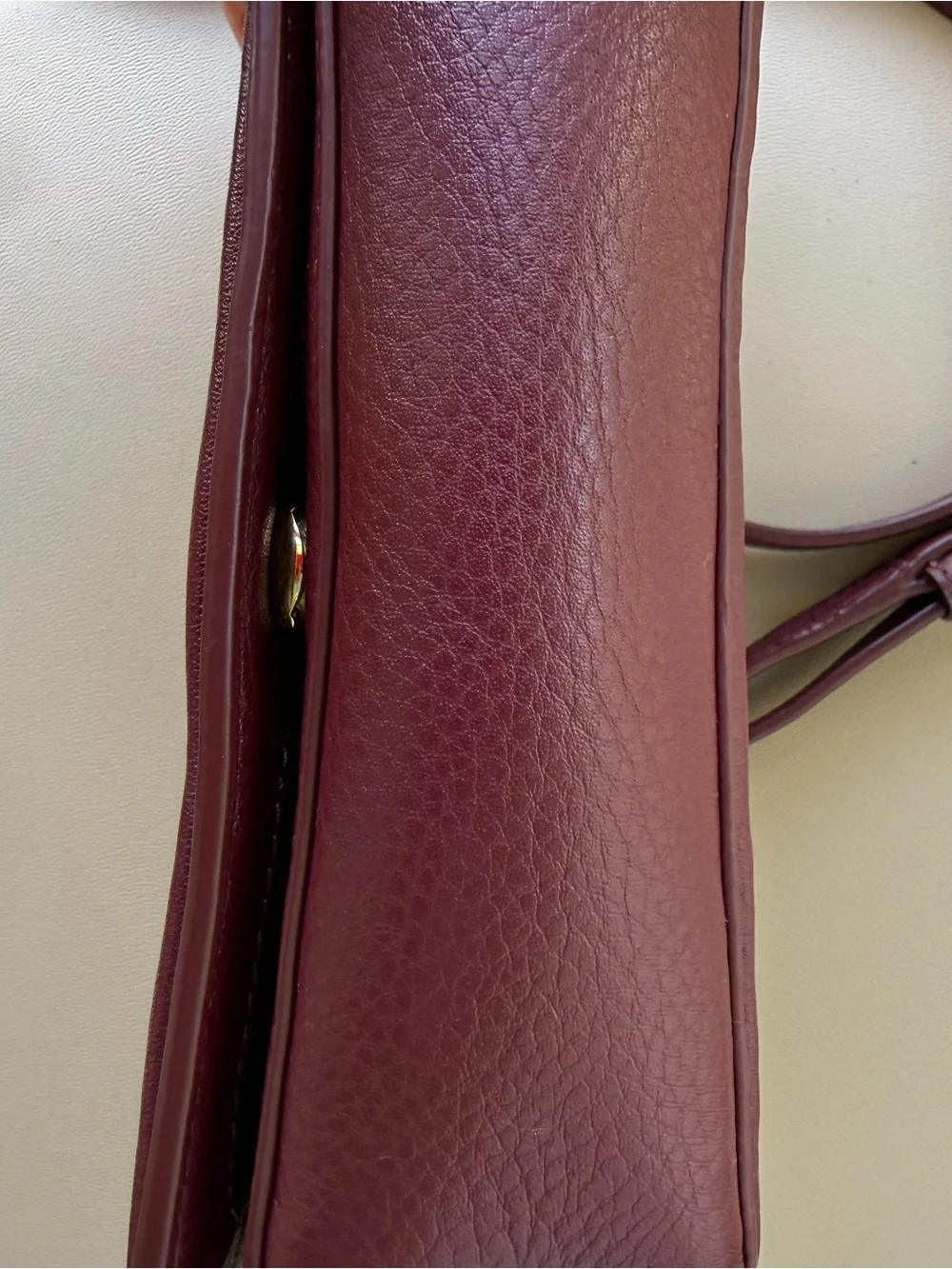 Tory Burch Burgundy Leather Crossbody Bag Adjustable Strap Gold Logo - Picture 3 of 6